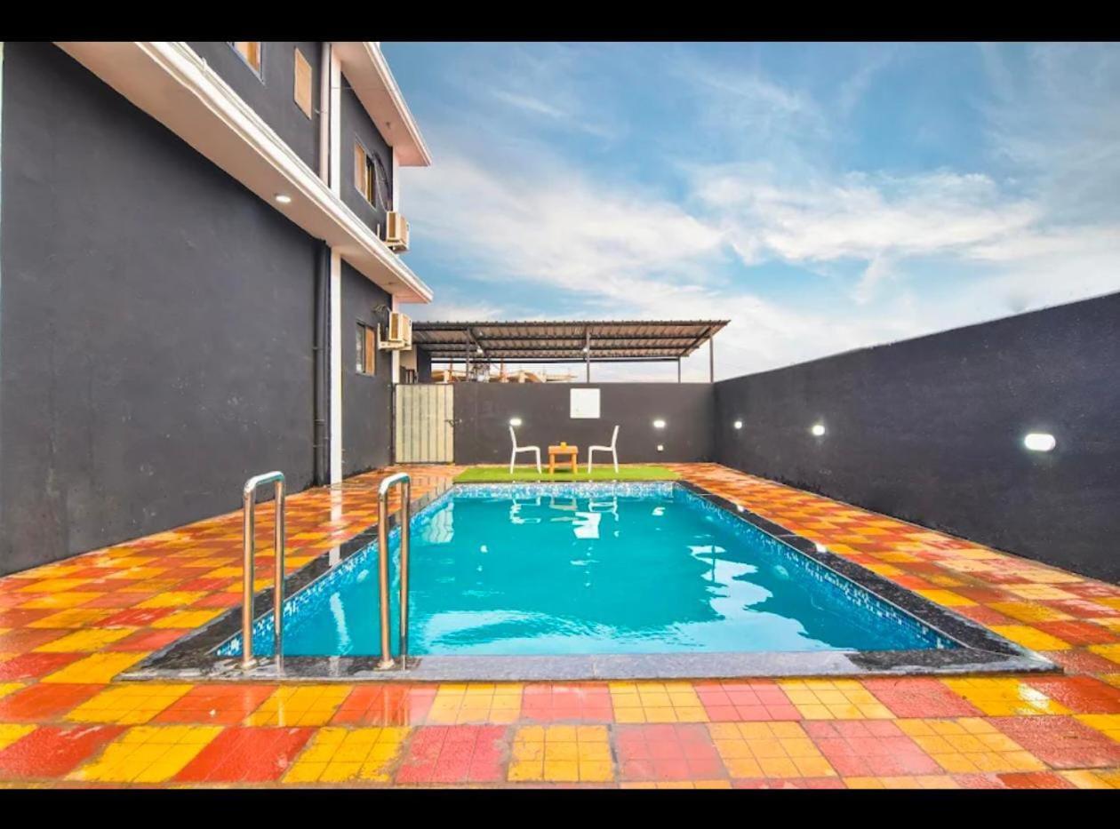 Empyrean Stay Ll 3Bhk Ll Black Horse Villa Ll Ac Ll Private Pool Ll Wifi II Lux Ll Lonavala Luaran gambar